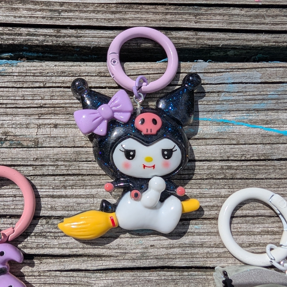Cute Character Keychains Set - Picture 3 of 11